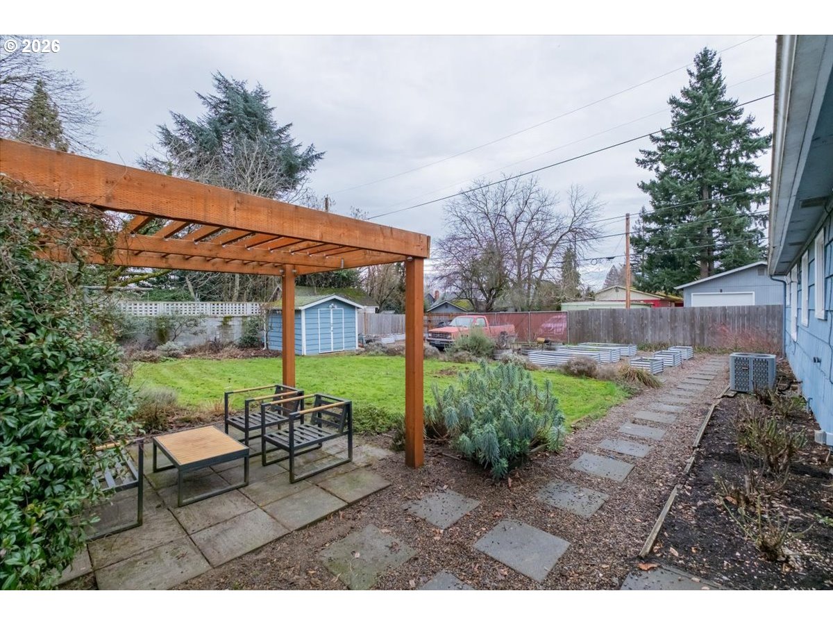 1770 D Street Northeast Salem, OR 97301 - Photo 31 of 38