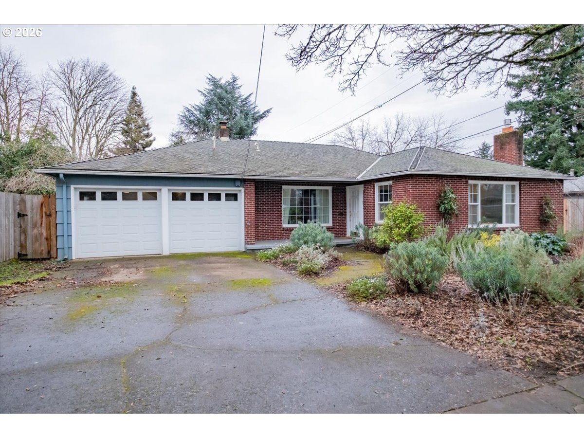 1770 D Street Northeast Salem, OR 97301 - Photo 4 of 38