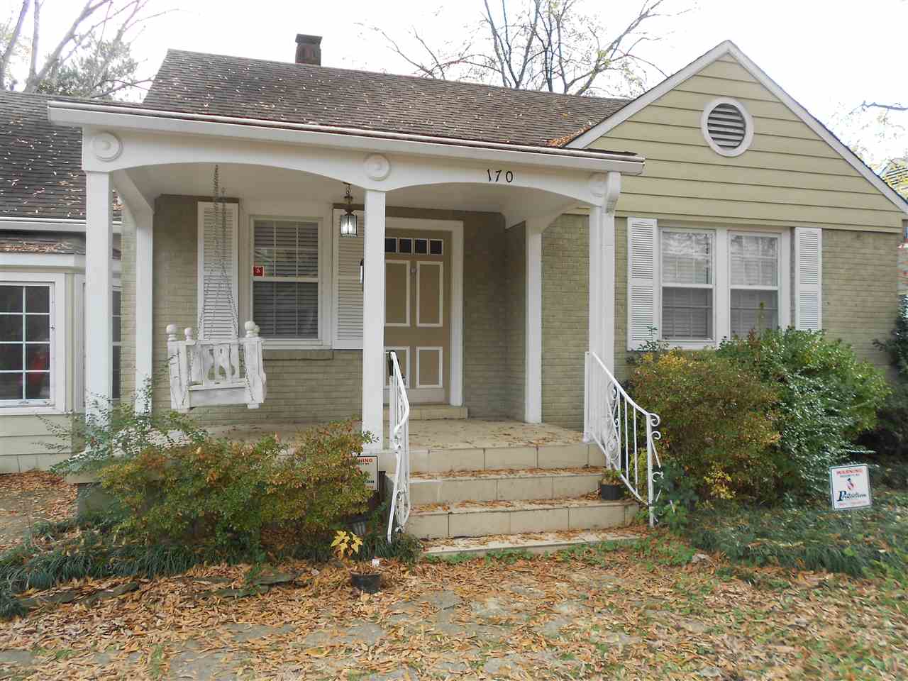 Welcome to 170 Alexander,come and sit a while on the sweet front porch, this home is located in the heart of Memphis most sought after neighborhood, convenient to the Poplar and Highland Shopping, Eating, and Entertainment area