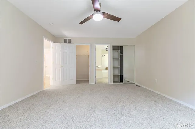 $389,900 | 1209 Woodcrest Lane, Hazelwood, MO 63042