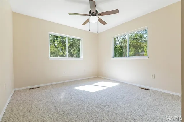 $389,900 | 1209 Woodcrest Lane, Hazelwood, MO 63042