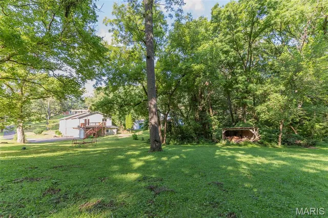 $389,900 | 1209 Woodcrest Lane, Hazelwood, MO 63042