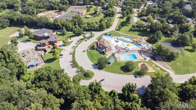 $389,900 | 1209 Woodcrest Lane, Hazelwood, MO 63042