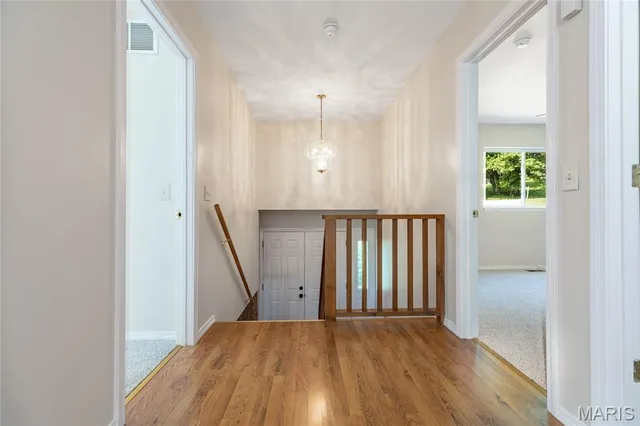 $389,900 | 1209 Woodcrest Lane, Hazelwood, MO 63042