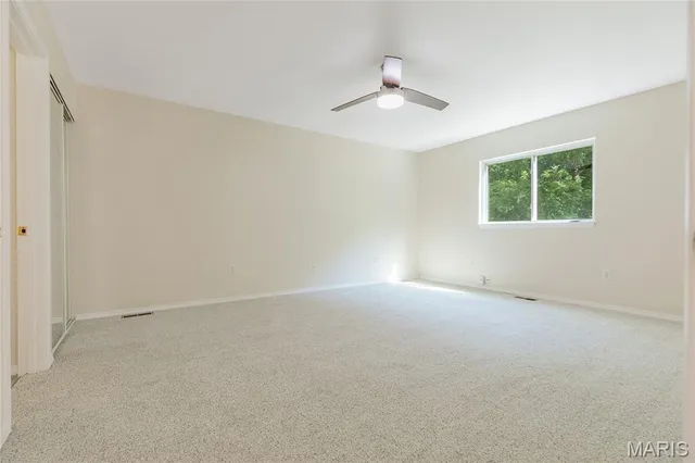 $389,900 | 1209 Woodcrest Lane, Hazelwood, MO 63042