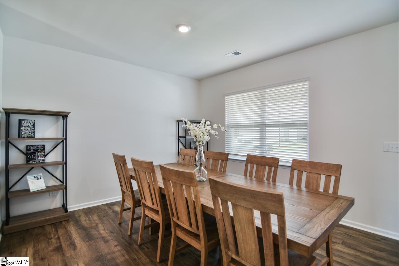 128 Yellow Fox Road Greer, SC 29650 - Photo 3 of 31 Gallery Image 3