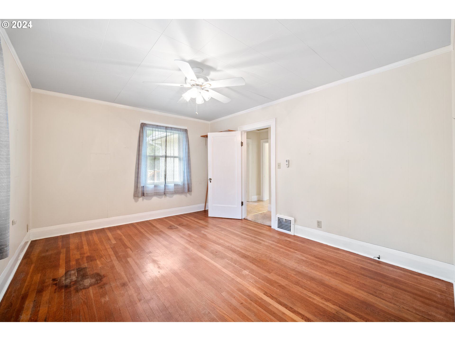4006 Southeast Harold Street Portland, OR 97202 - Photo 16 of 40