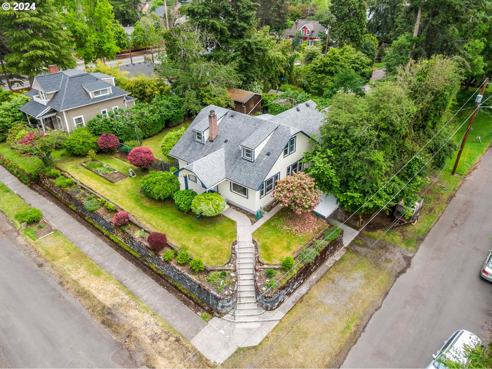 4006 Southeast Harold Street Portland, OR 97202 - Photo 31 of 40
