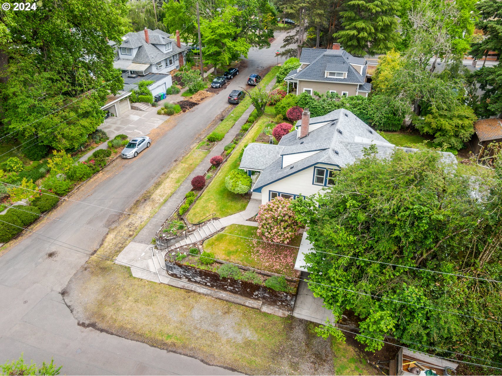 4006 Southeast Harold Street Portland, OR 97202 - Photo 33 of 40