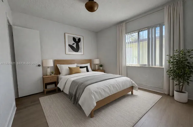 $1,900 | 261 Hibiscus Drive, Unit 5, Miami Springs, FL 33166