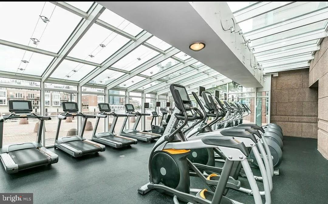 100 Harborview Drive, Unit 906 Baltimore, MD 21230 - Photo 11 of 16 a view of a room with gym equipment