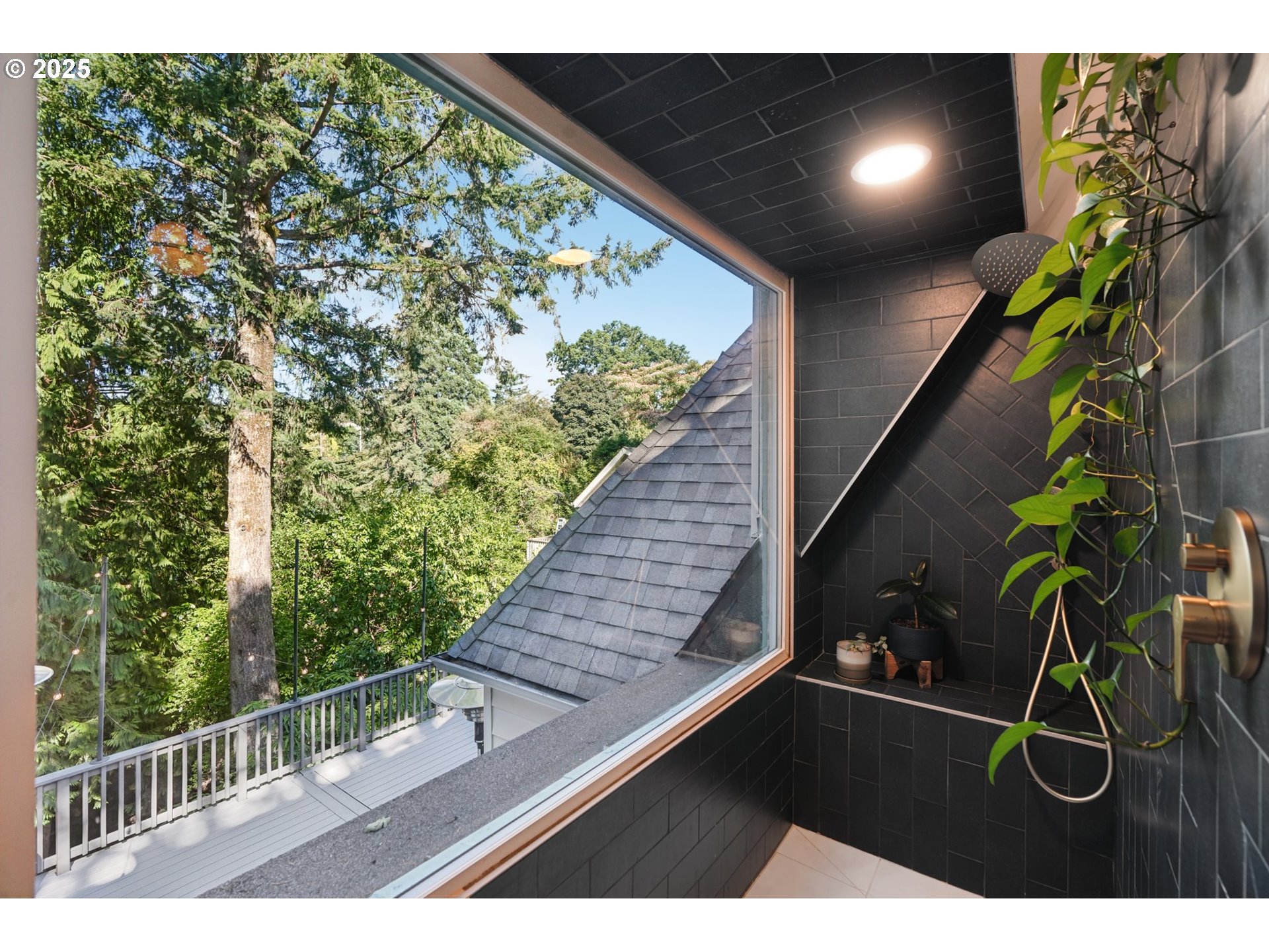 3045 Southwest Gaston Avenue Portland, OR 97239 - Photo 24 of 48