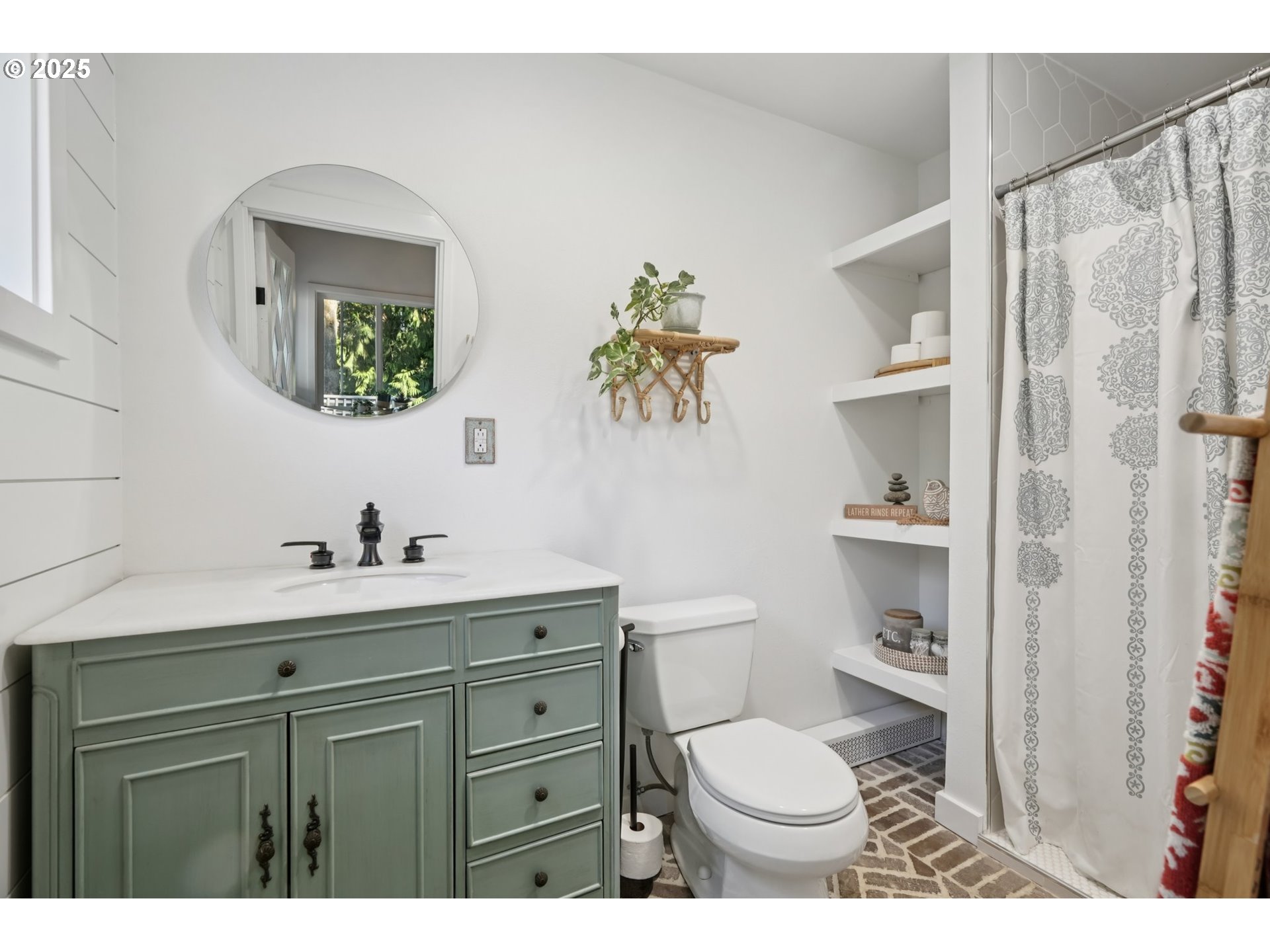 3045 Southwest Gaston Avenue Portland, OR 97239 - Photo 28 of 48
