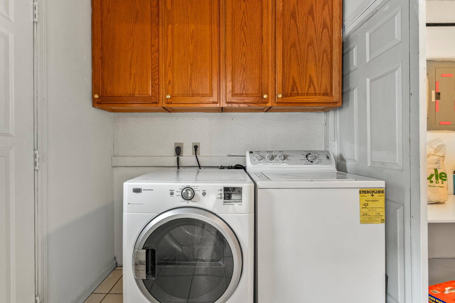 2503 Maplewood Drive Champaign, IL 61821 - Photo 31 of 37 a utility room with dryer and washer
