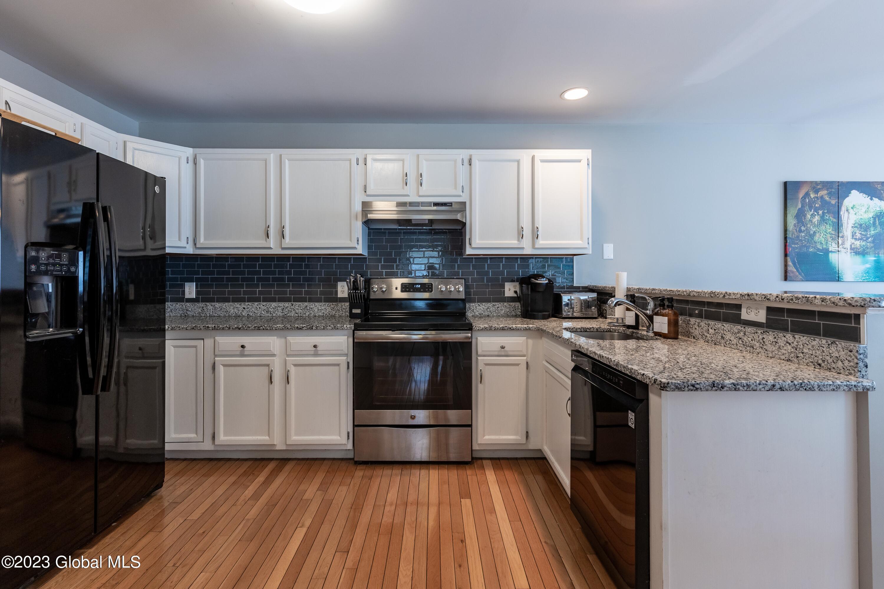 33 Brook Street Rensselaer, NY 12144 - Photo 11 of 45 33 Brook_11