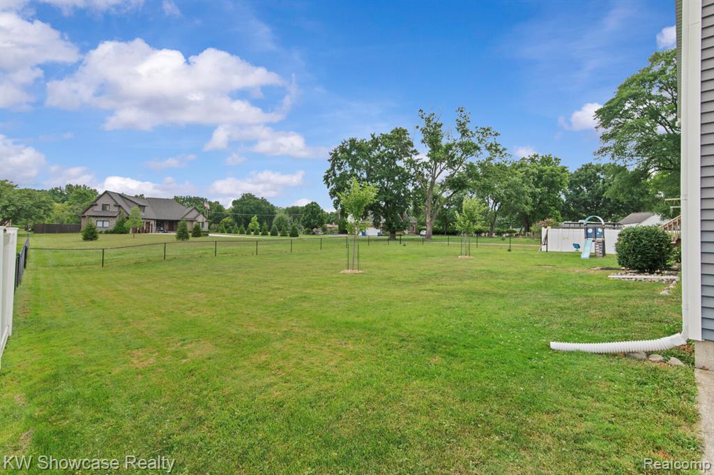 10933 Chicago Road Warren, MI 48093 - Photo 42 of 42