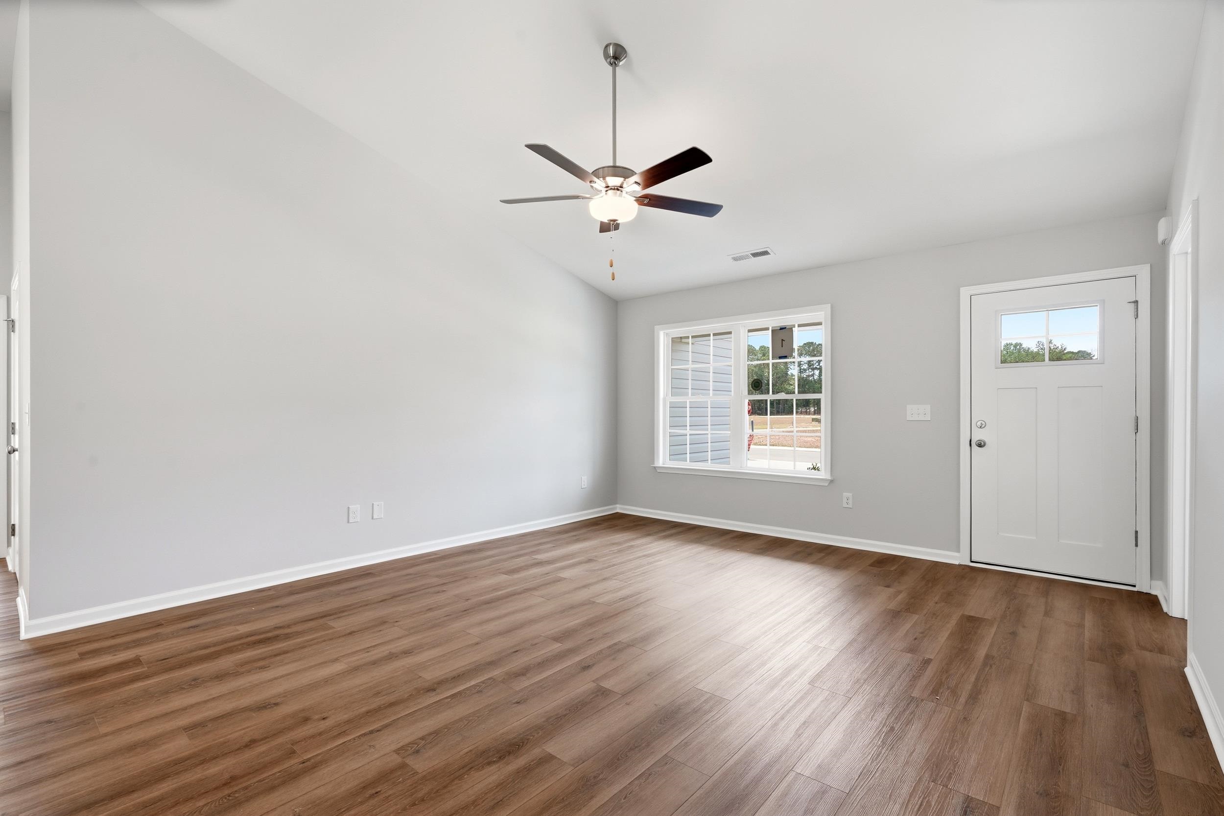 14 Bennington Court Georgetown, SC 29440 - Photo 4 of 30