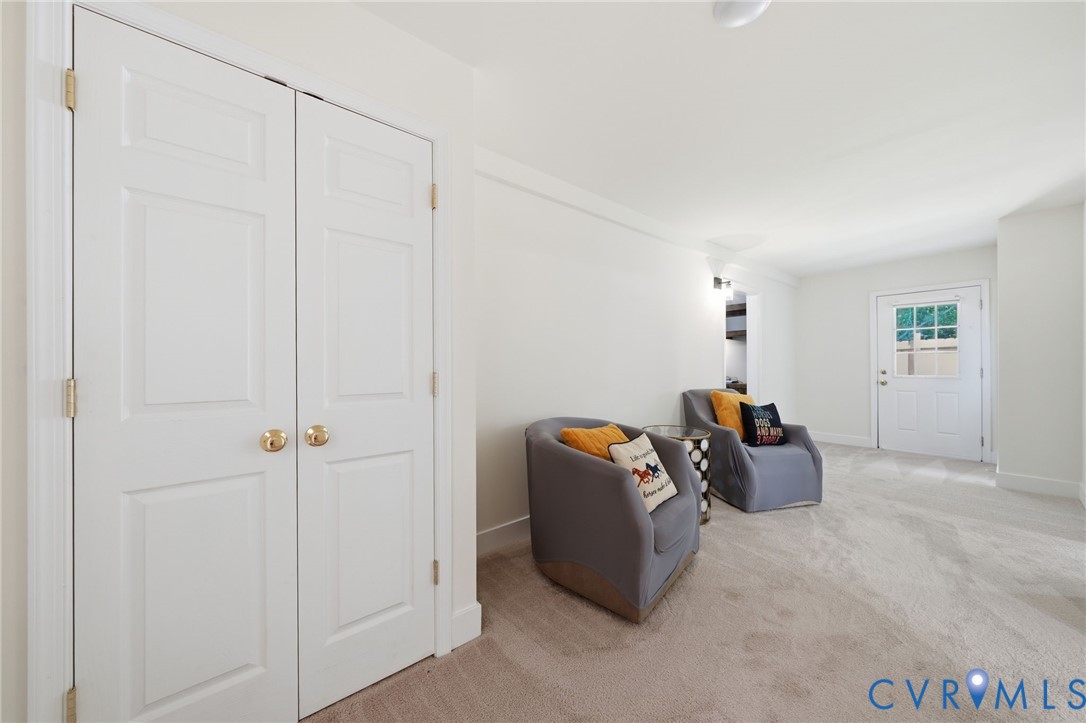 89 Old House Farm Road Bumpass, VA 23024 - Photo 20 of 67 Spacious upper-level room featuring dual white six