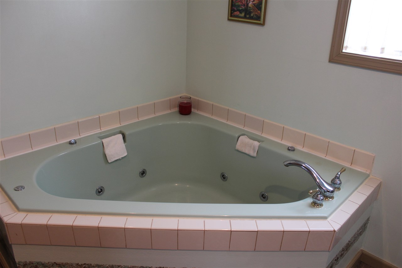 1876 West Perry Road Ligonier, IN 46767 - Photo 2 of 36 Gallery Image 2