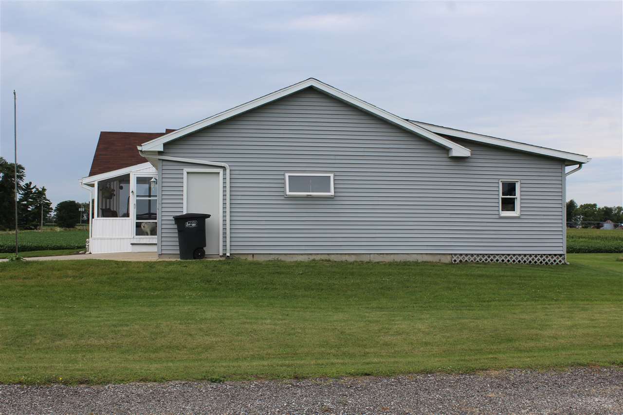 1876 West Perry Road Ligonier, IN 46767 - Photo 3 of 36 Gallery Image 3