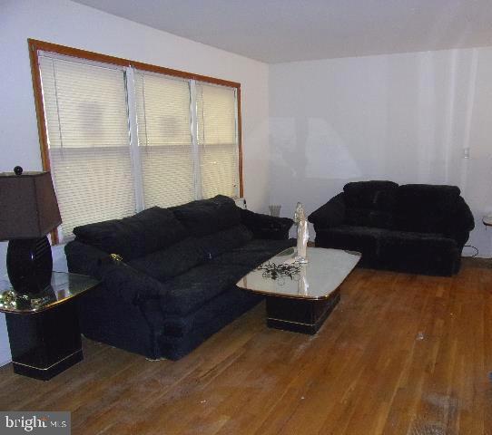 808 Jackson Road Mays Landing, NJ 08330 - Photo 7 of 11
