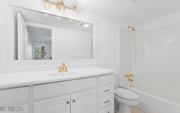 $344,700 | 1130 Beach Boulevard, Unit 107, Biloxi, MS 39530