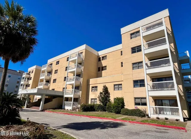 $344,700 | 1130 Beach Boulevard, Unit 107, Biloxi, MS 39530