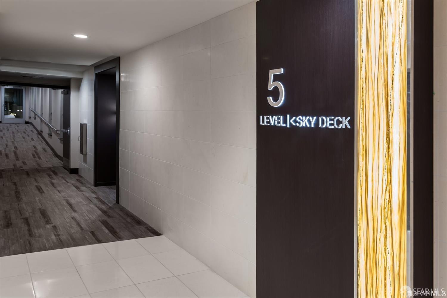 2655 Bush Street, Unit 603 San Francisco, CA 94115 - Photo 17 of 36 a view of an entryway