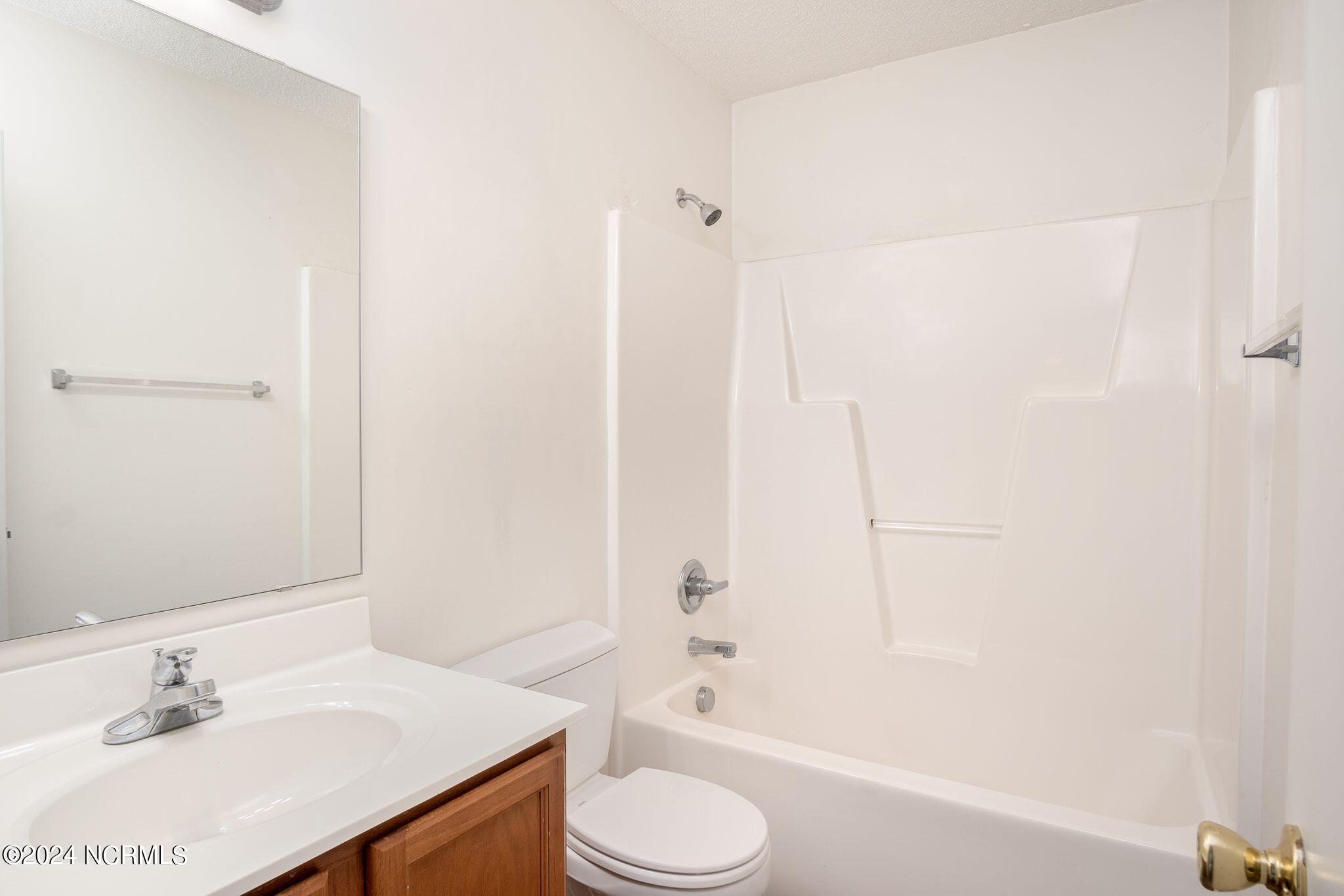 101 Linden Road Richlands, NC 28574 - Photo 15 of 21 101 Linden Rd-25