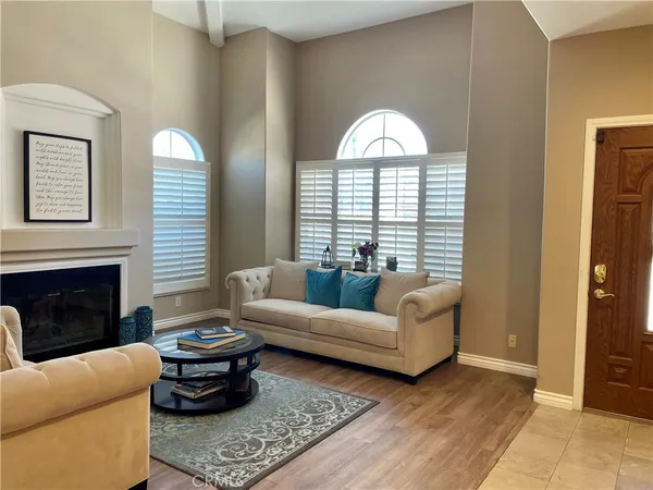 $4,250 | 10000 Reseda Boulevard, Unit A, Northridge, CA 91324