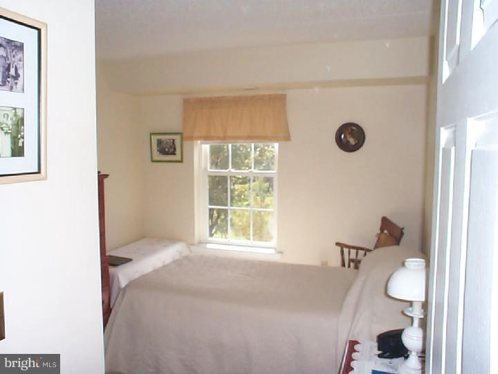 132 Brandon Road Norristown, PA 19403 - Photo 9 of 14 Bedroom 2