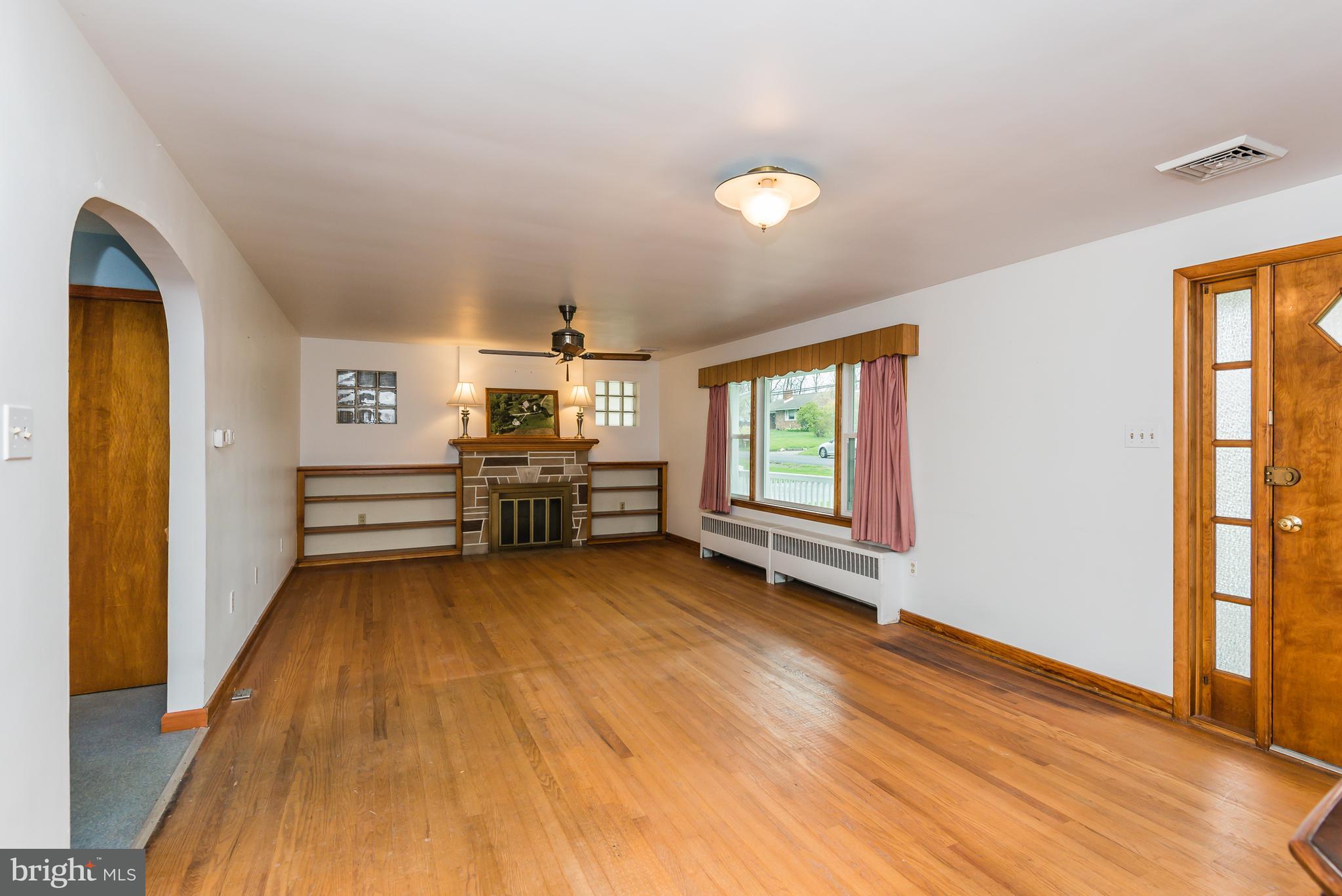 455 Shuler Road Etters, PA 17319 - Photo 4 of 36 Gallery Image 4