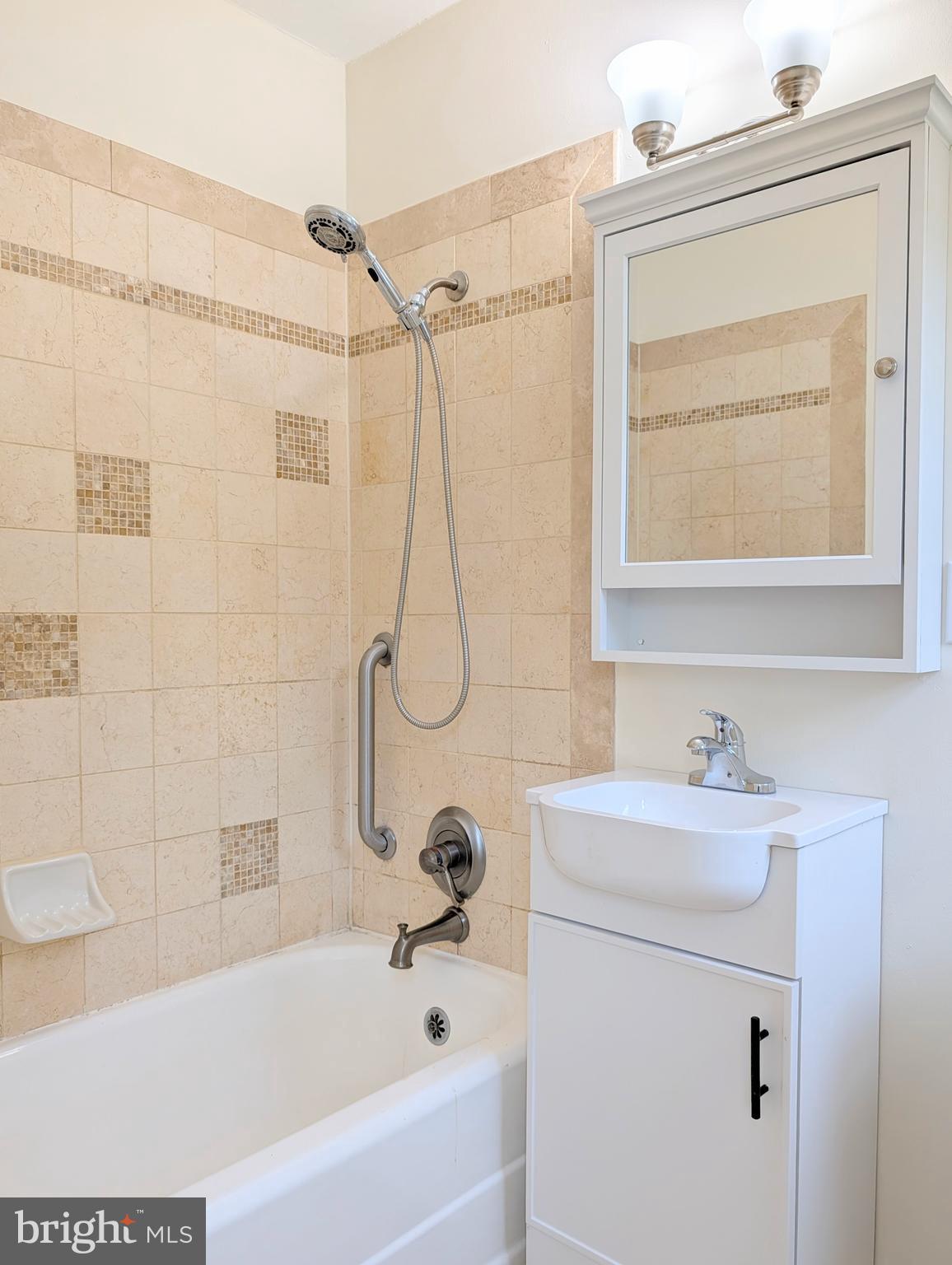 8 Hillside Road Greenbelt, MD 20770 - Photo 21 of 23 Bath