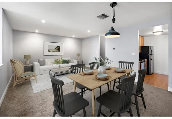 $2,400 | 201 Thorndike Street, Unit 205, Lowell, MA 01852