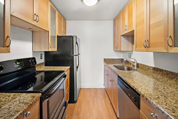 $2,400 | 201 Thorndike Street, Unit 205, Lowell, MA 01852
