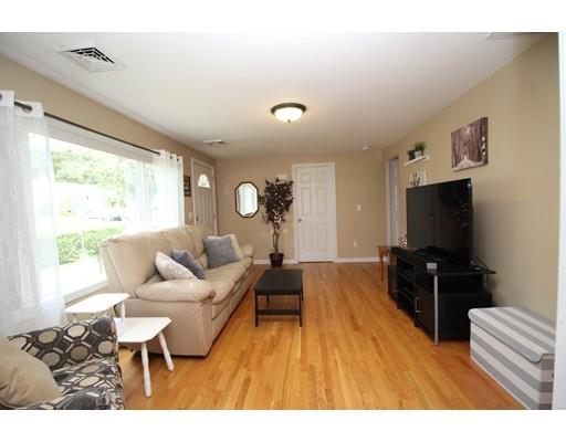 9 Rennie Street Lunenburg, MA 01462 - Photo 10 of 32 Gallery Image 10
