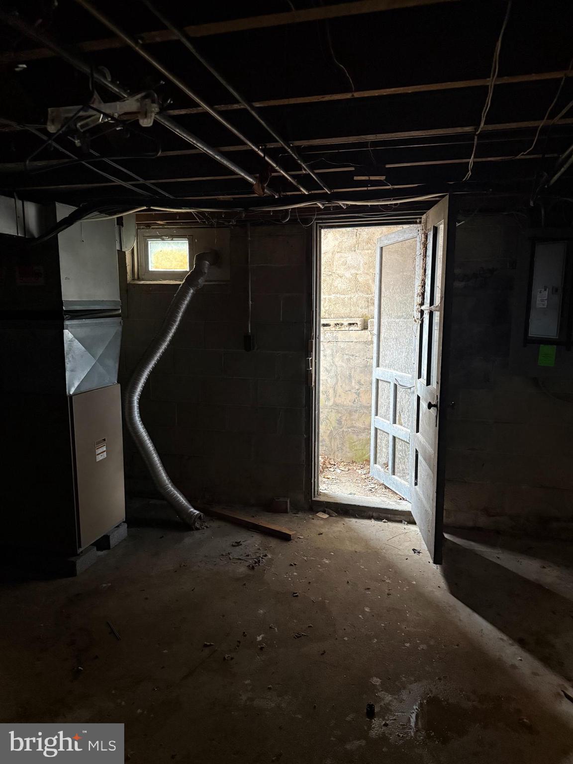 815 St Dunstans Road Baltimore, MD 21212 - Photo 11 of 12