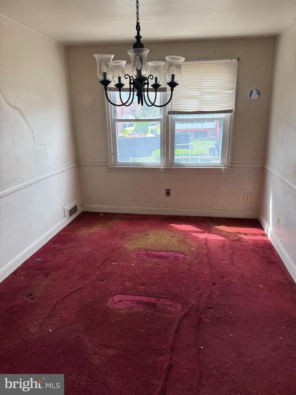 815 St Dunstans Road Baltimore, MD 21212 - Photo 8 of 12