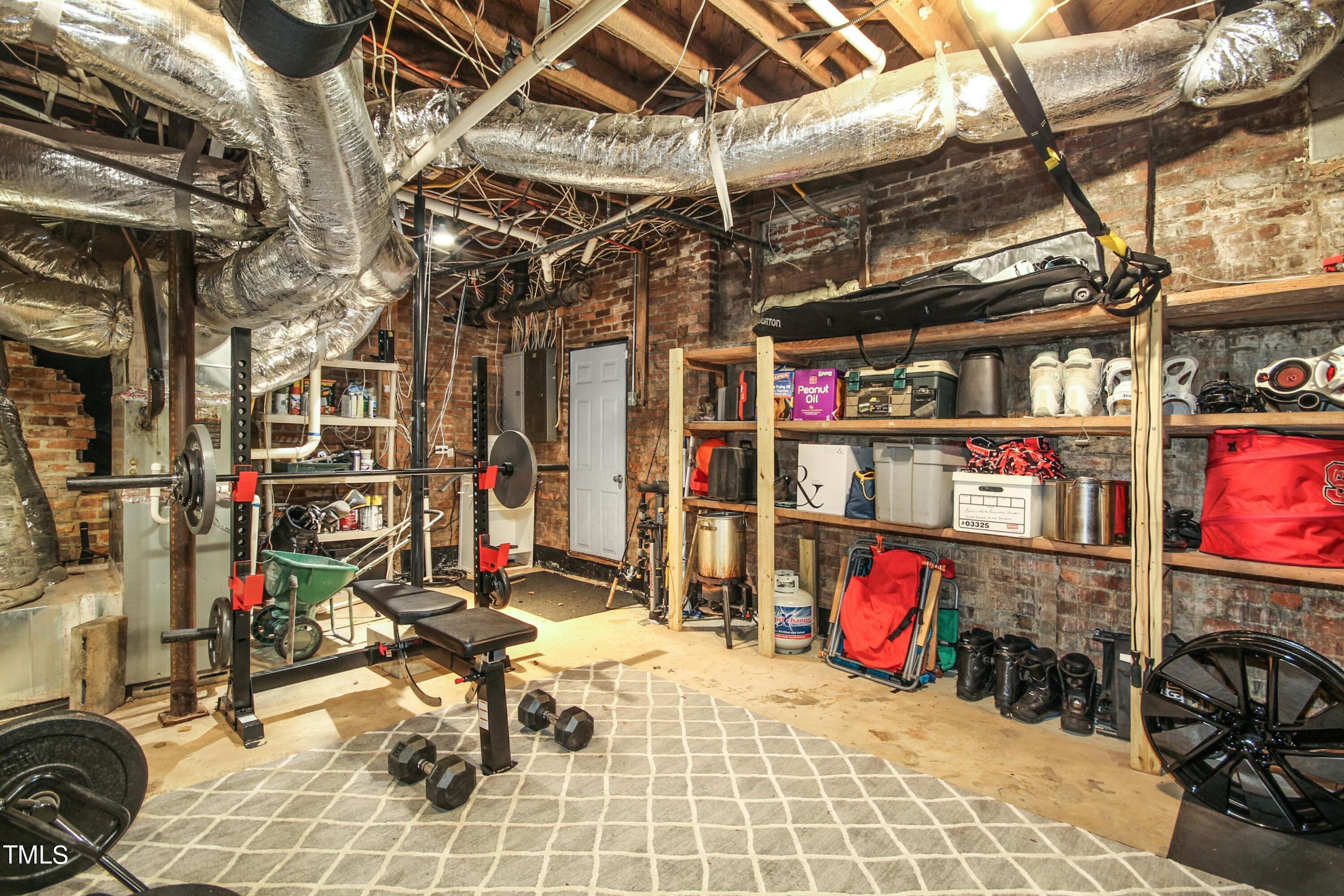 1512 Carr Street Raleigh, NC 27608 - Photo 32 of 60 a view of store