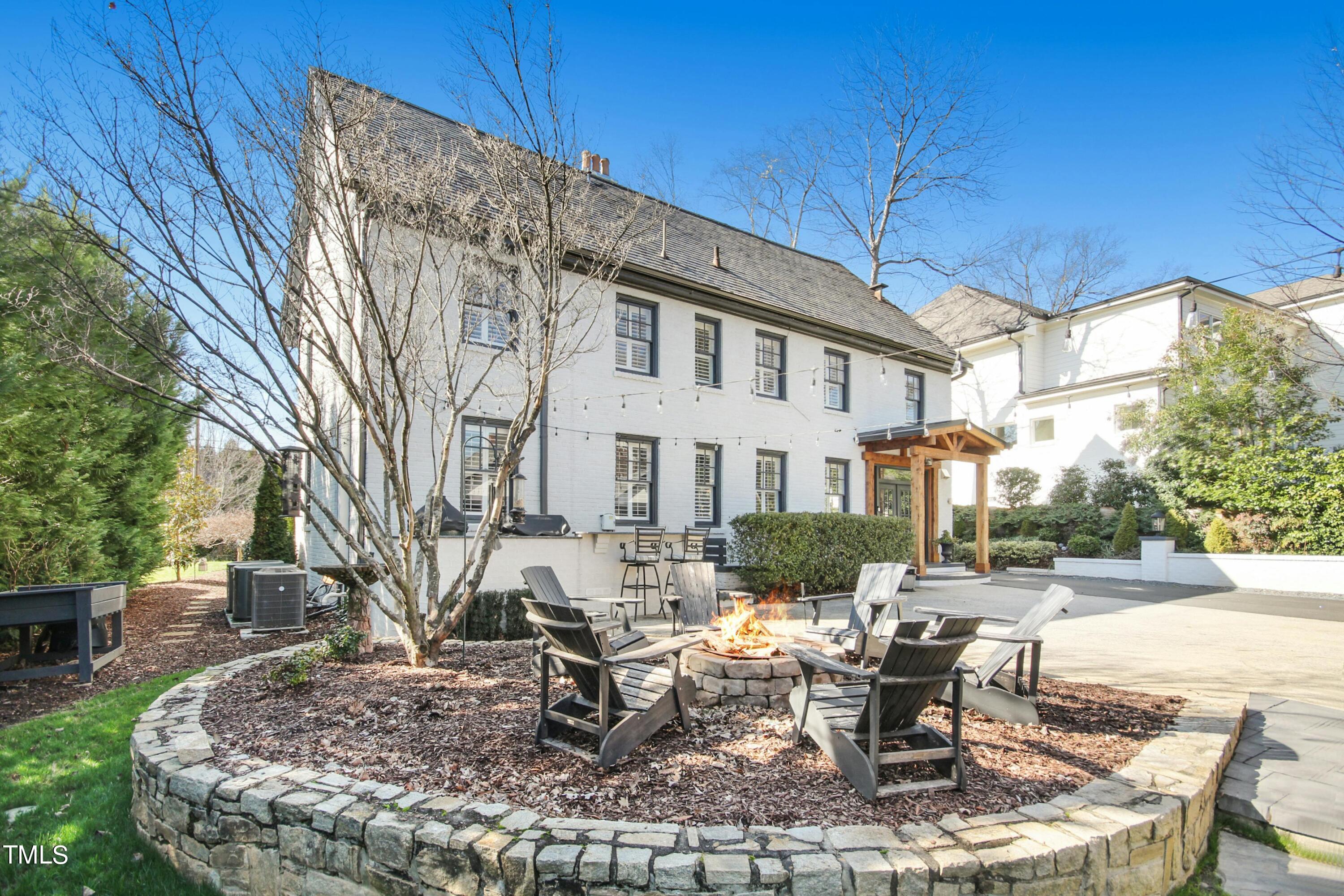 1512 Carr Street Raleigh, NC 27608 - Photo 50 of 60 a building outdoor space with patio furniture