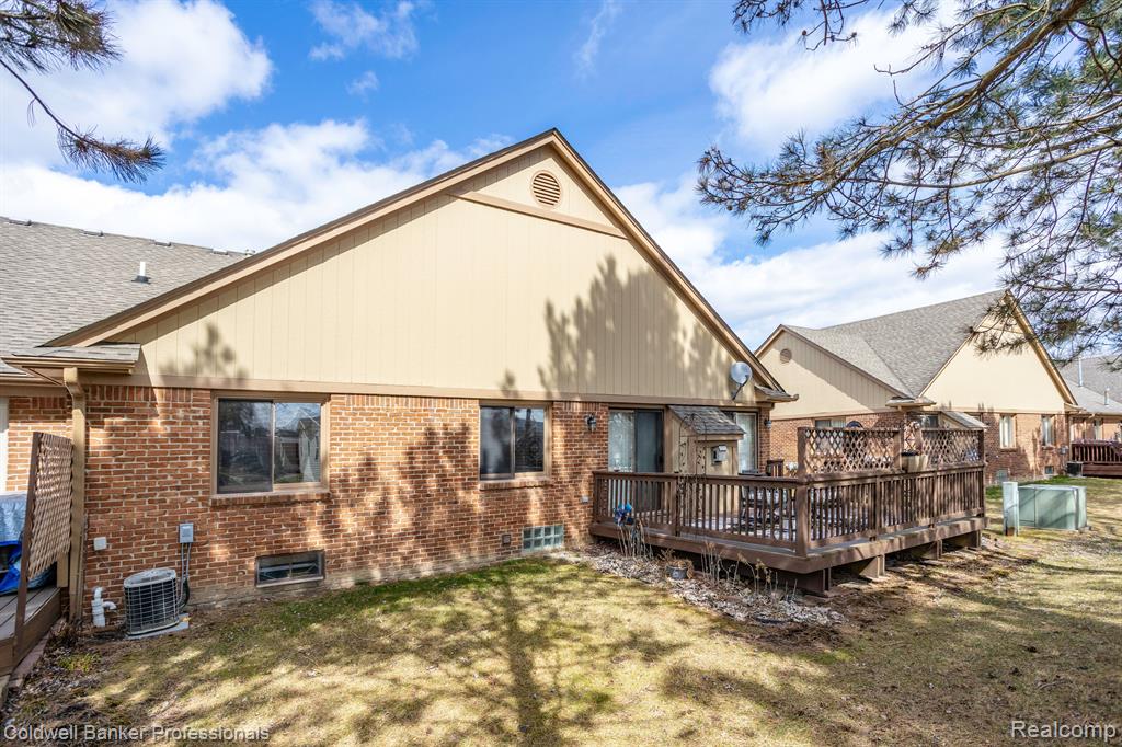 16982 Country Ridge Lane Macomb, MI 48044 - Photo 21 of 22 Gallery Image 21