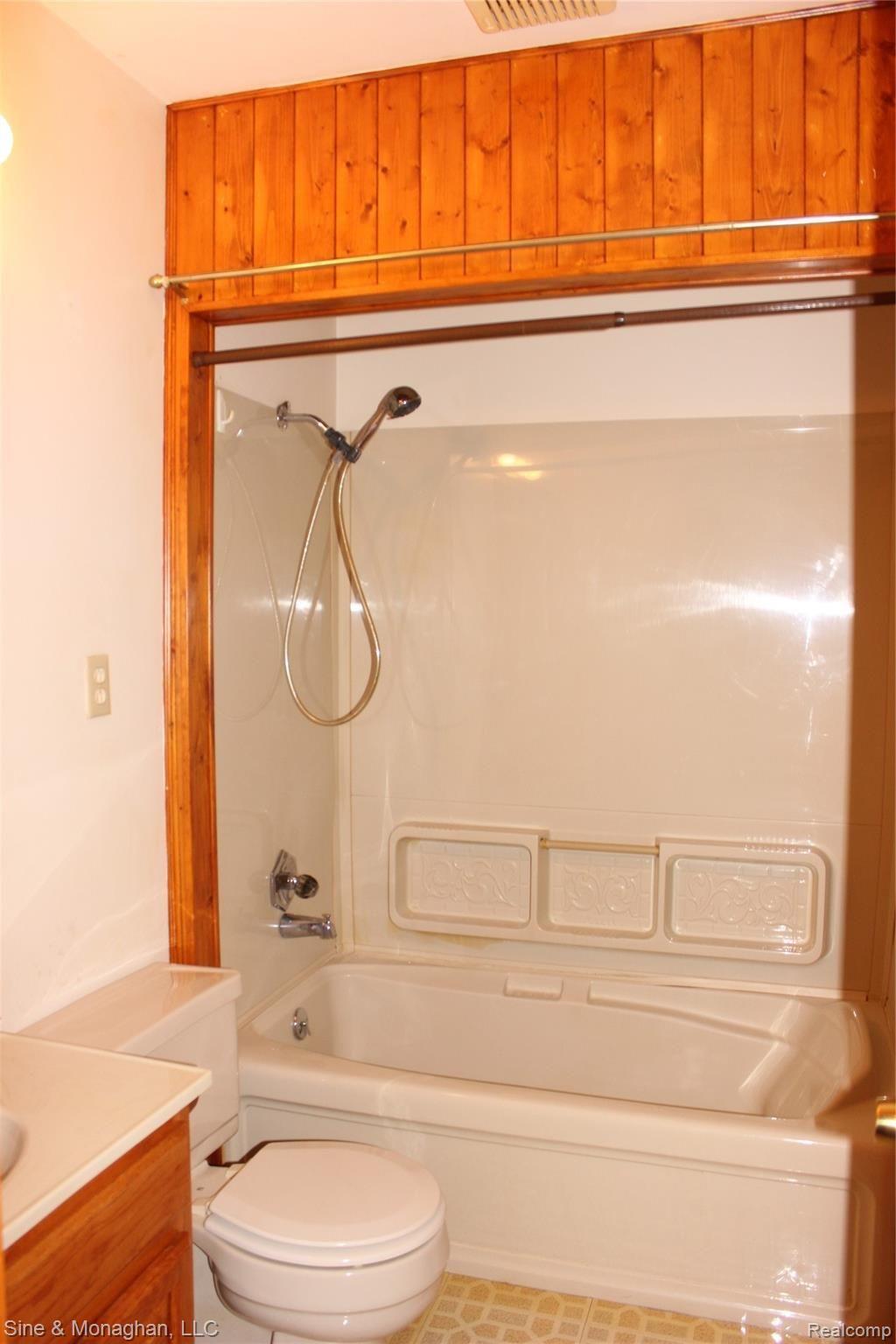 1535 Stein Road St. Clair, MI 48079 - Photo 14 of 20 IMG_7900.JPG