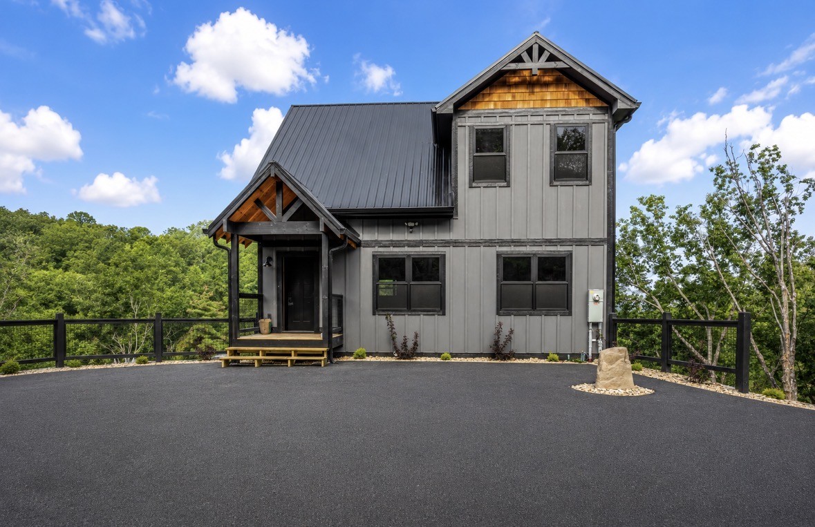 3414 Sugar Maple Loop Road Sevierville, TN 37862 - Photo 2 of 48 Gallery Image 2