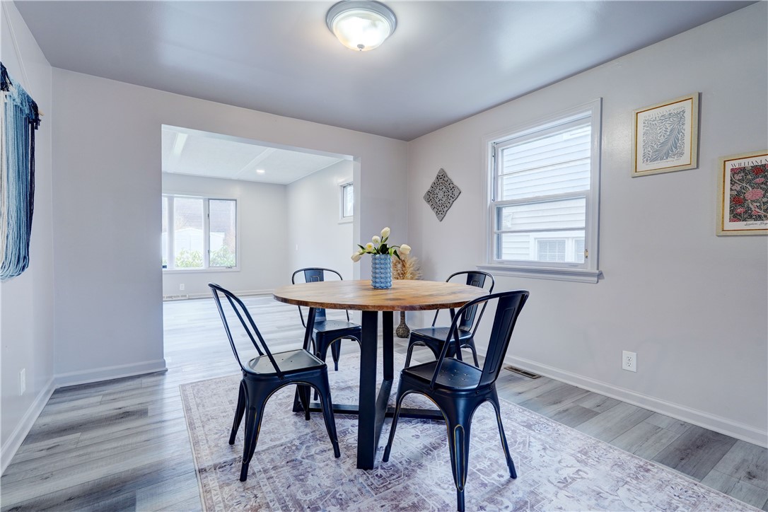 110 Highwood Road Irondequoit, NY 14609 - Photo 11 of 34