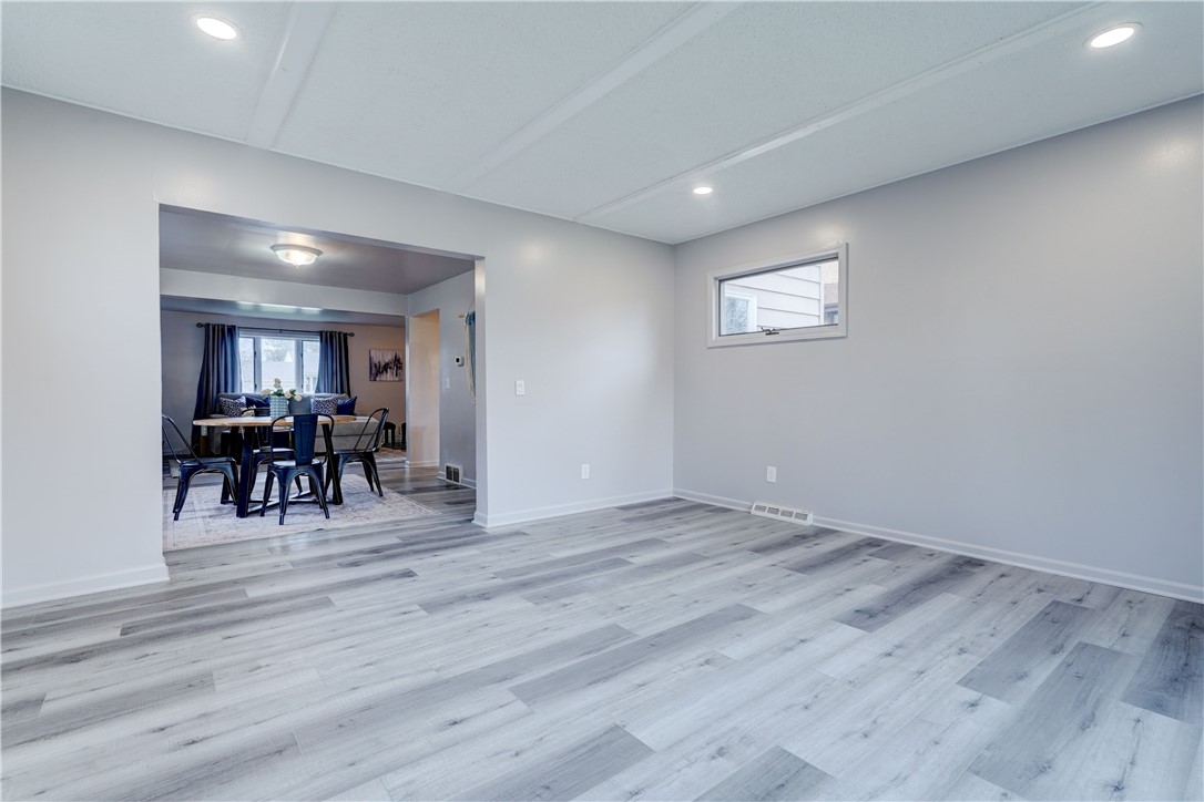 110 Highwood Road Irondequoit, NY 14609 - Photo 12 of 34