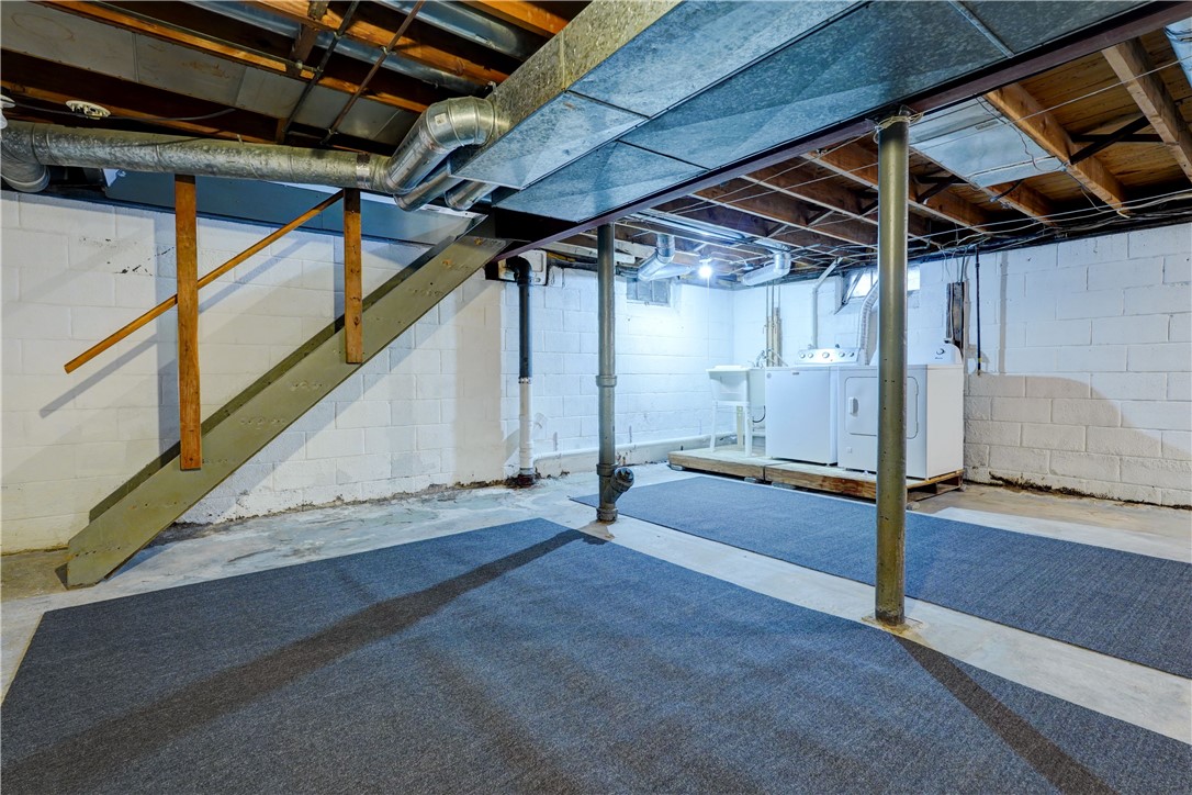 110 Highwood Road Irondequoit, NY 14609 - Photo 27 of 34