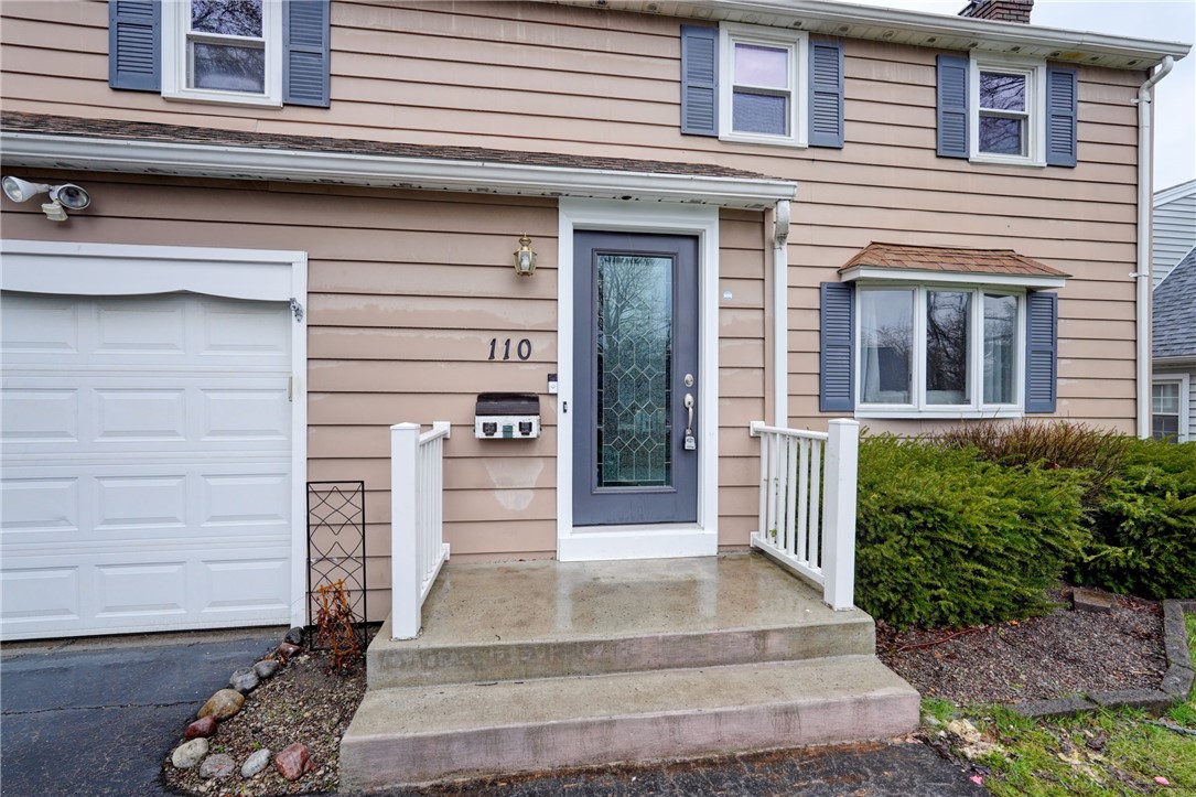 110 Highwood Road Irondequoit, NY 14609 - Photo 3 of 34