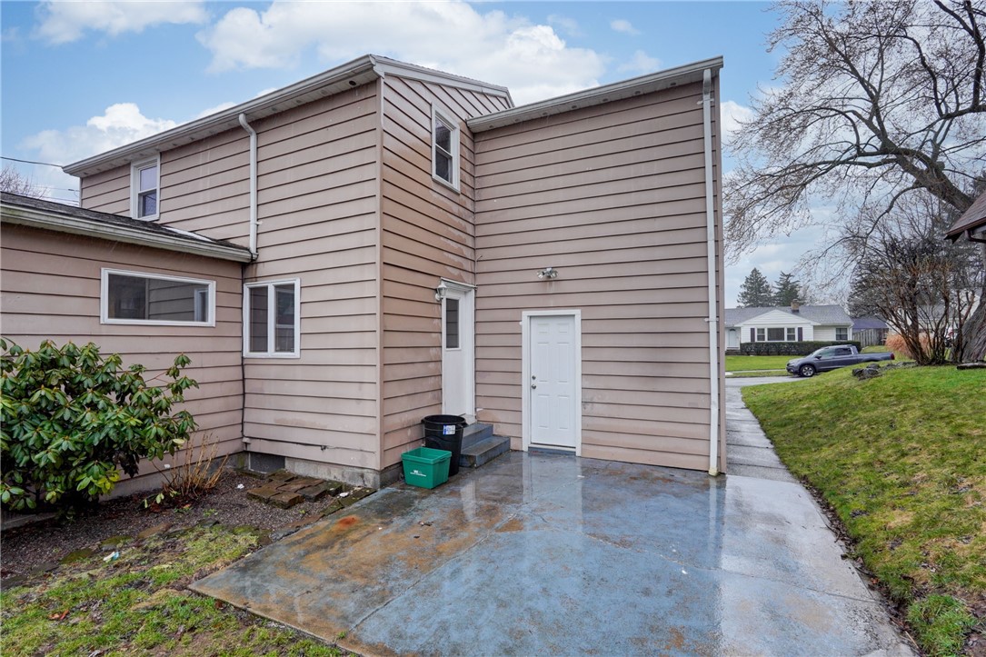 110 Highwood Road Irondequoit, NY 14609 - Photo 32 of 34