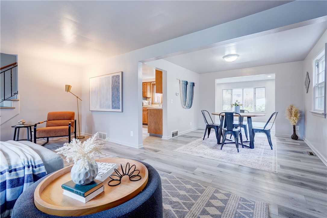 110 Highwood Road Irondequoit, NY 14609 - Photo 10 of 34