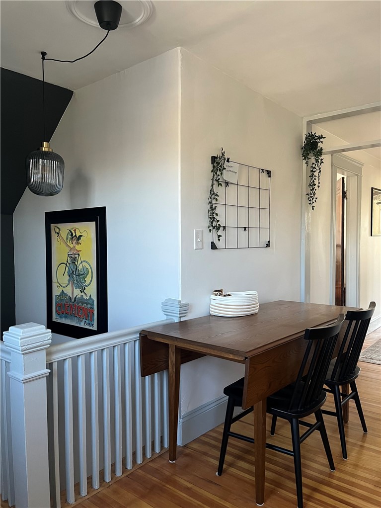 25 View Street Providence, RI 02908 - Photo 21 of 48 2ND FL BREAKFAST AREA